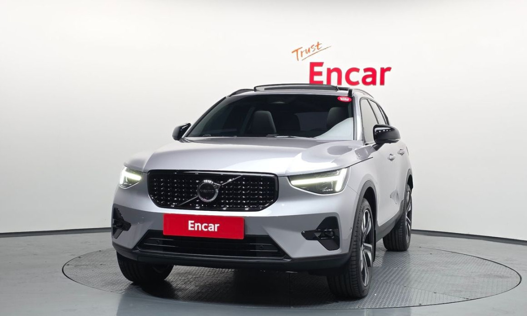 Volvo XC40 B4 Ultra Bright, 2026