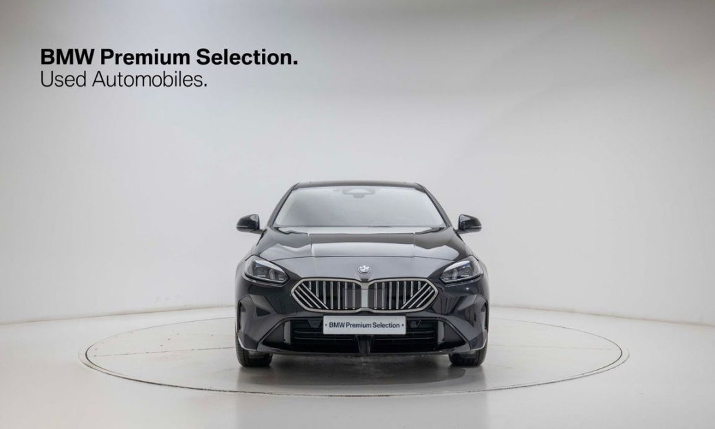 BMW 2-Series 220 M Sport Design, 2025