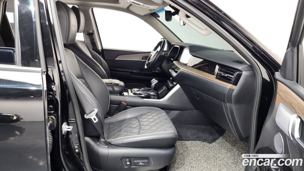 Kia Mohave Diesel 3.0 4WD 6-Seater, 2022