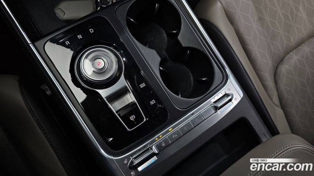 Kia Carnival 9-Seater Noblesse, 2025