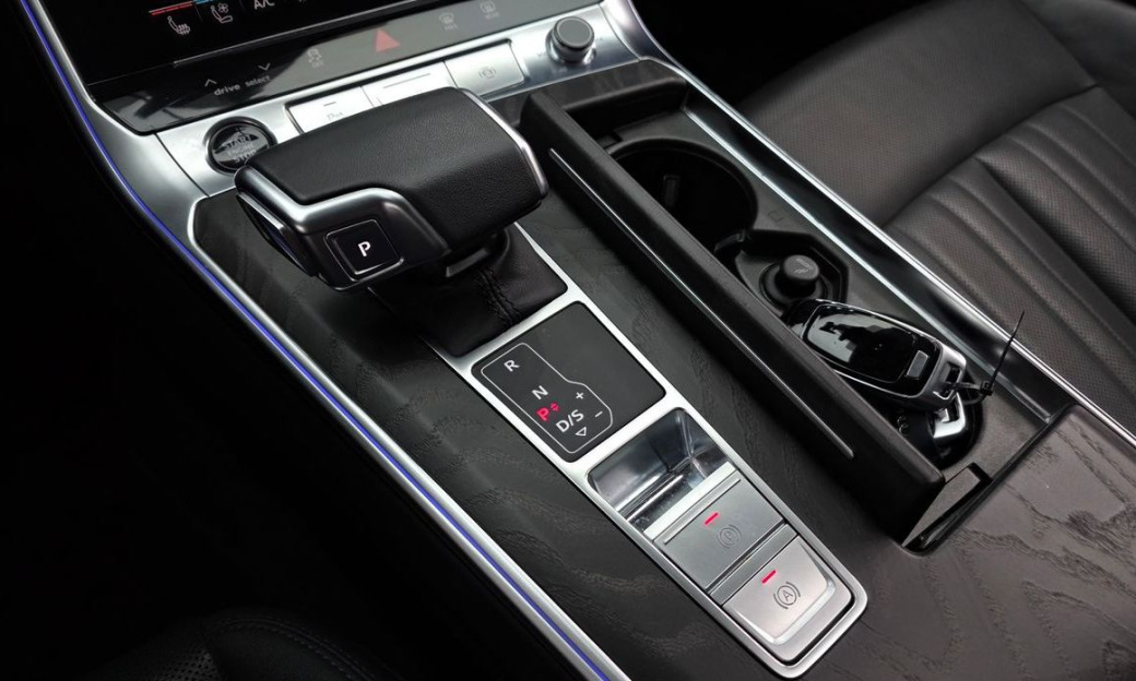 Audi A6 45 TFSI Quattro Premium, 2023
