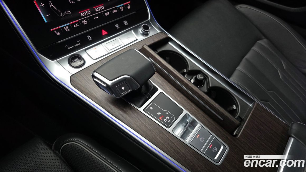 Audi A6 45 TFSI Quattro Premium, 2025