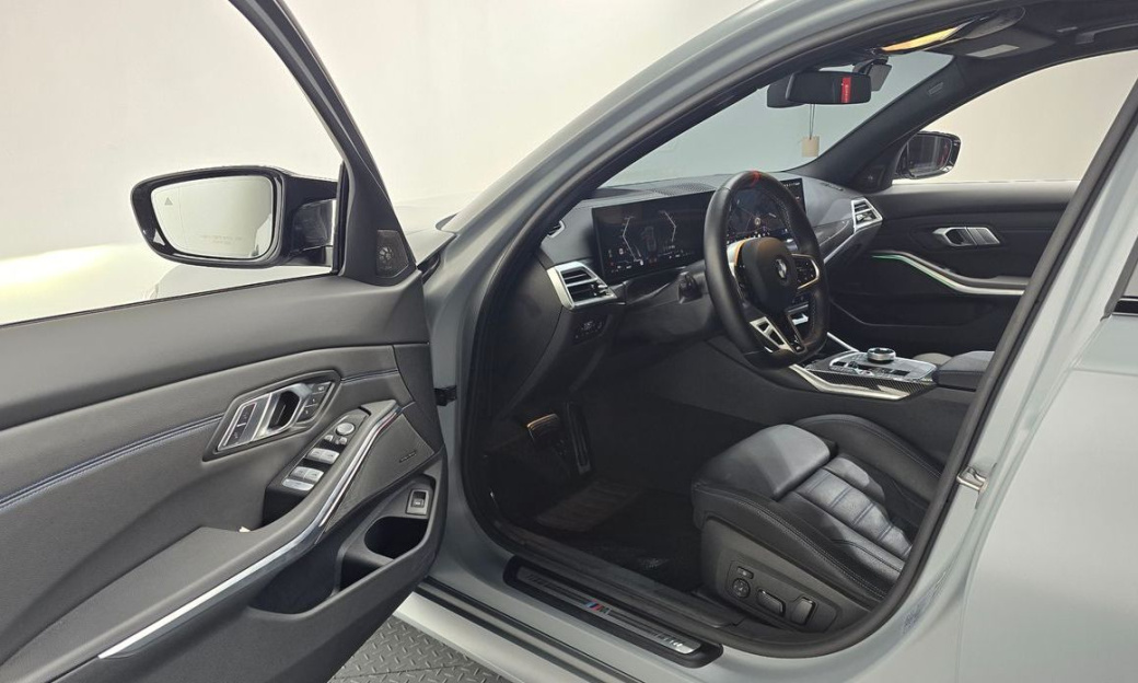 BMW 3-Series M340i, 2025
