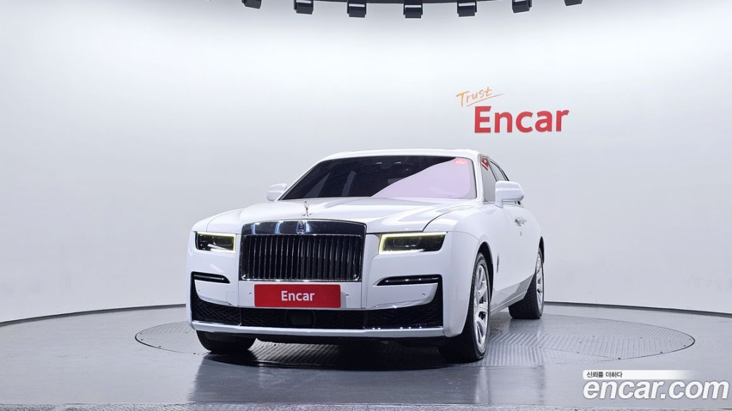 Rolls-Royce Ghost 6.7 V12, 2023