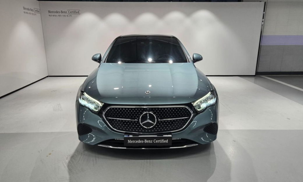 Mercedes-Benz E-Class E200 Avantgarde, 2025