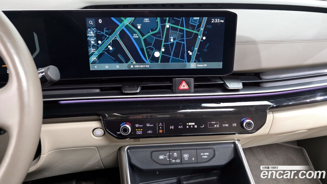 Kia Carnival 7-Seater Signature, 2024