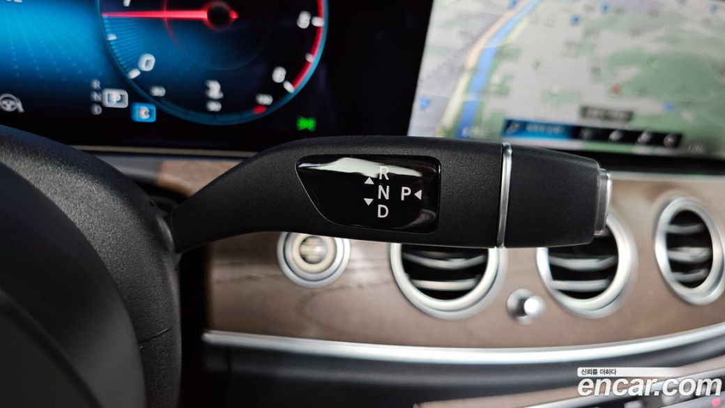 Mercedes-Benz E-Class E220d 4MATIC Exclusive, 2022