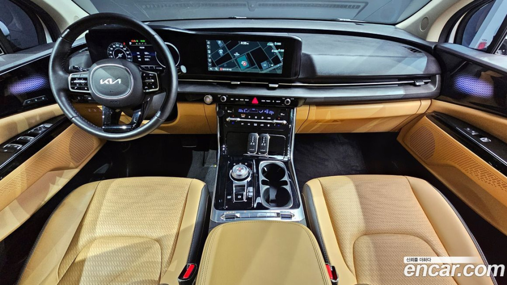 Kia Carnival 9-Seater Signature, 2023