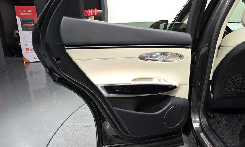 Genesis GV70 2.5T Gasoline 2WD, 2024