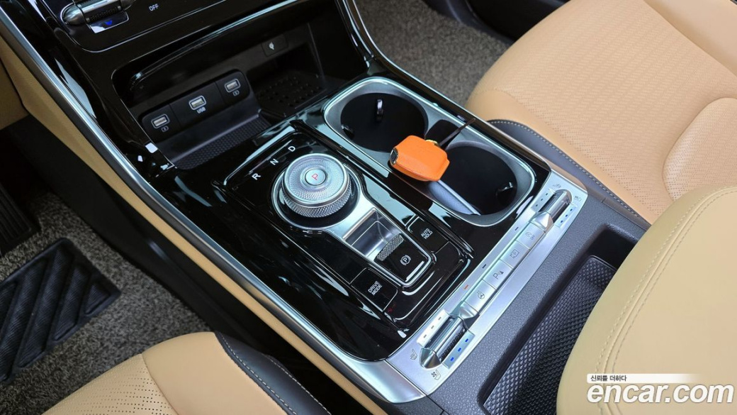 Kia Carnival 9-Seater Signature, 2023