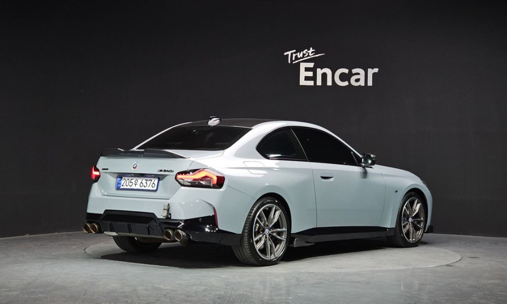 BMW 2-Series M240i xDrive Coupe, 2022