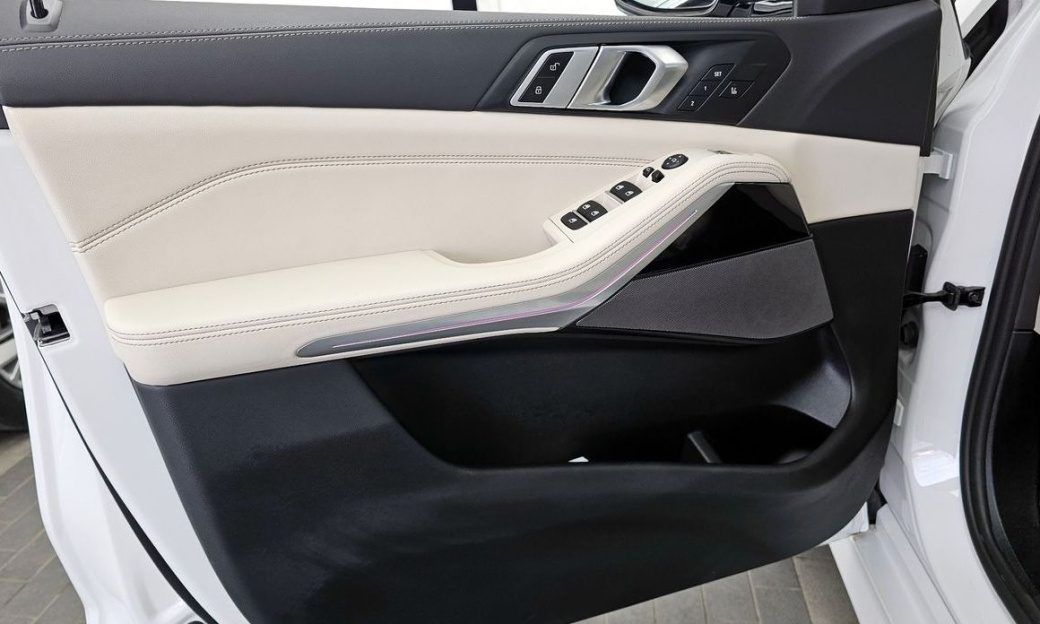 BMW X5 xDrive 40i M Sport, 2025
