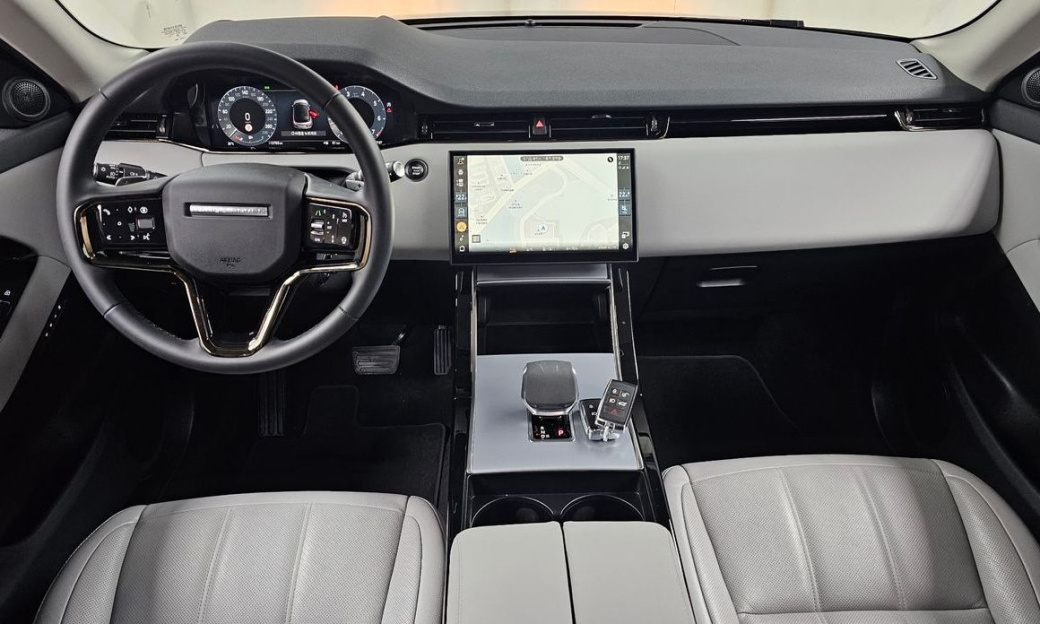 Land Rover Range Rover Evoque P250 S, 2025