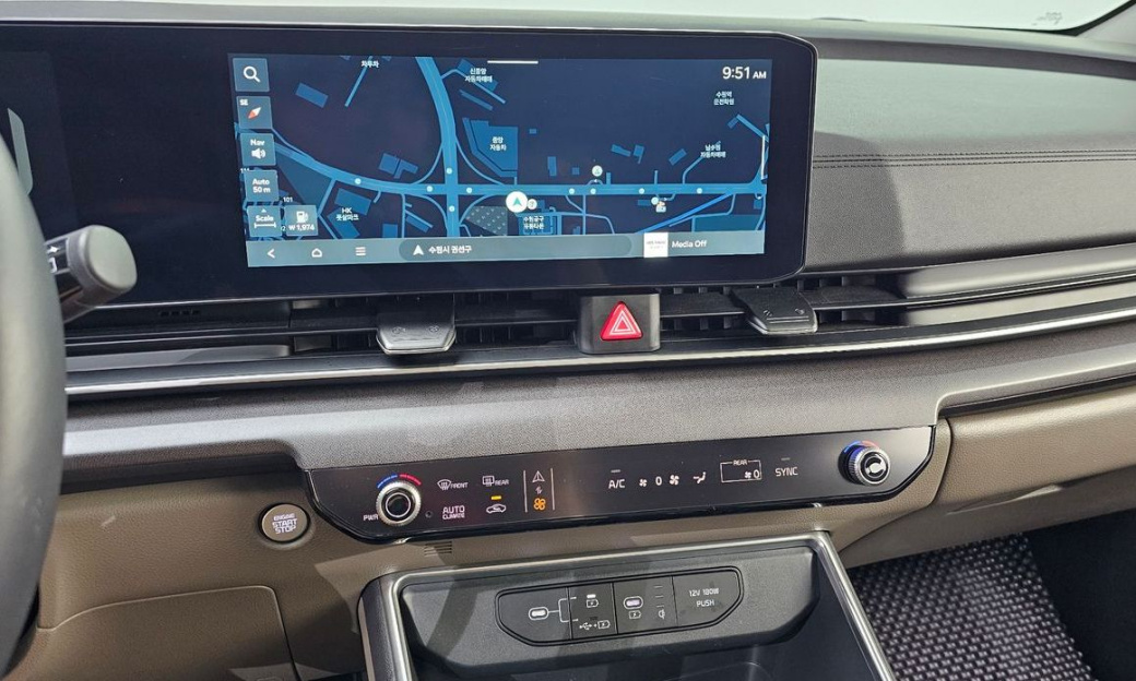 Kia Carnival 7-Seater Noblesse, 2025