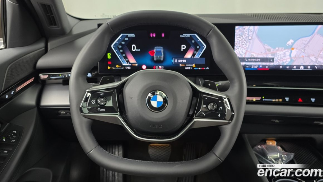 BMW 5-Series 520i, 2024