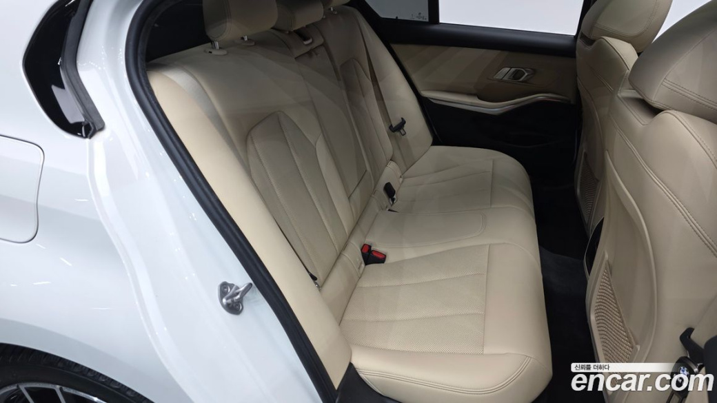 BMW 3-Series 320d M Sport, 2022