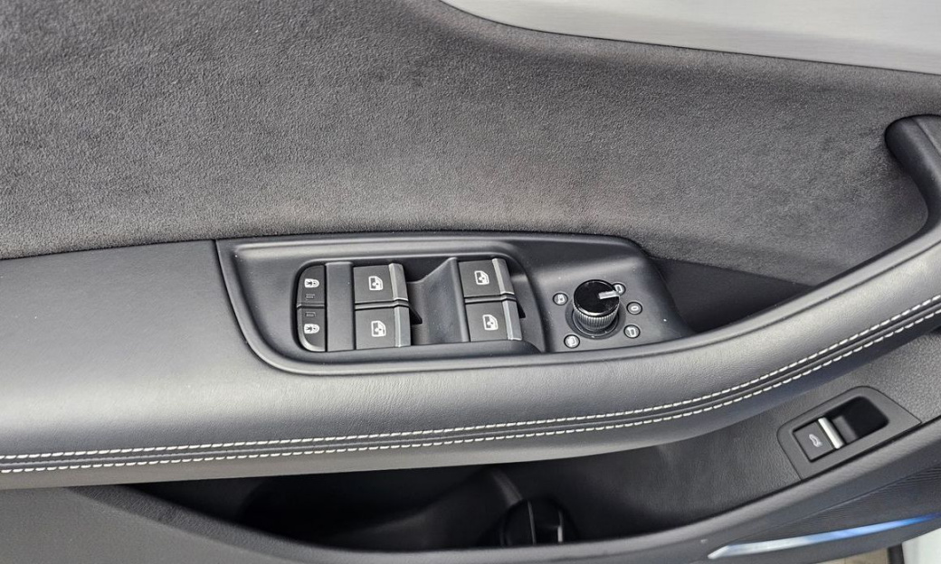 Audi Q8 55 TFSI Quattro Premium, 2023