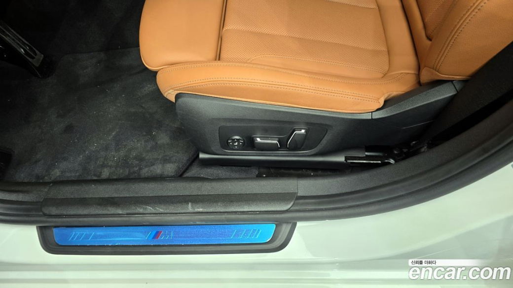 BMW 3-Series 320i M Sport, 2025