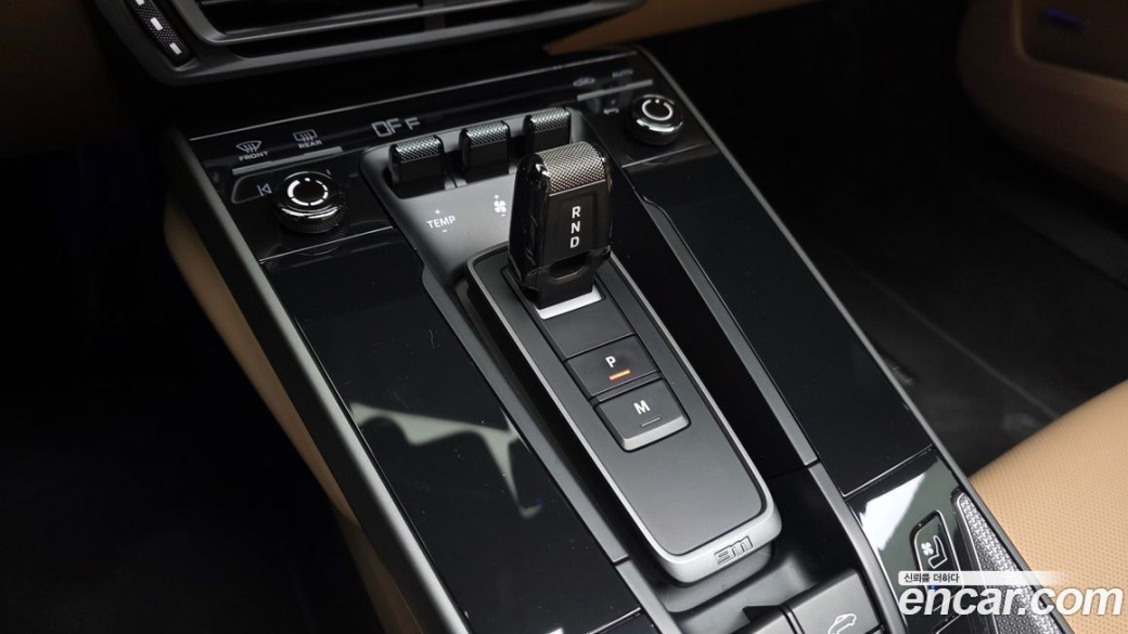 Porsche 911 Carrera Cabriolet, 2024