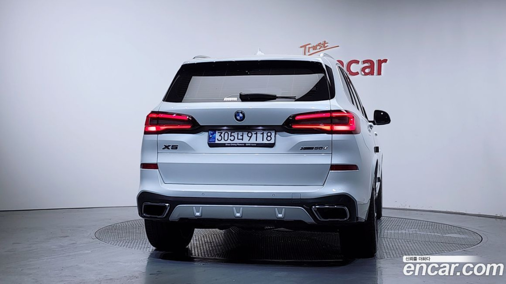 BMW X5 xDrive 30d M Sport, 2022
