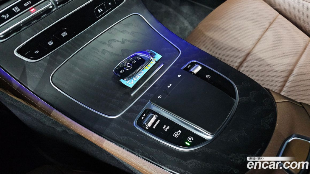 Mercedes-Benz E-Class E250 AMG Line, 2023