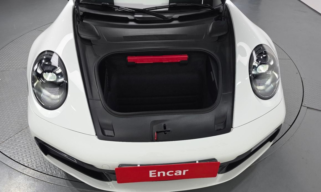Porsche 911 Carrera S, 2024