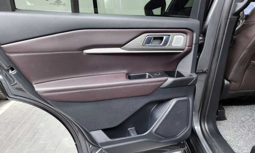 Ford Explorer 2.3 Platinum 4WD, 2025