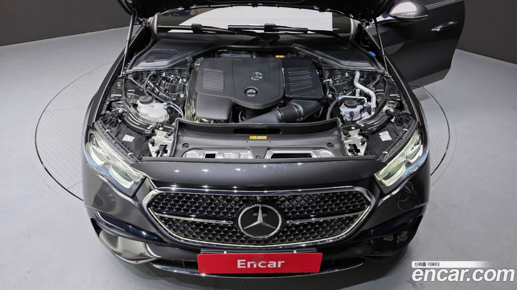 Mercedes-Benz E-Class E200 AMG Line, 2026