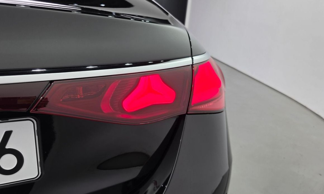 Mercedes-Benz E-Class E200 Avantgarde, 2025