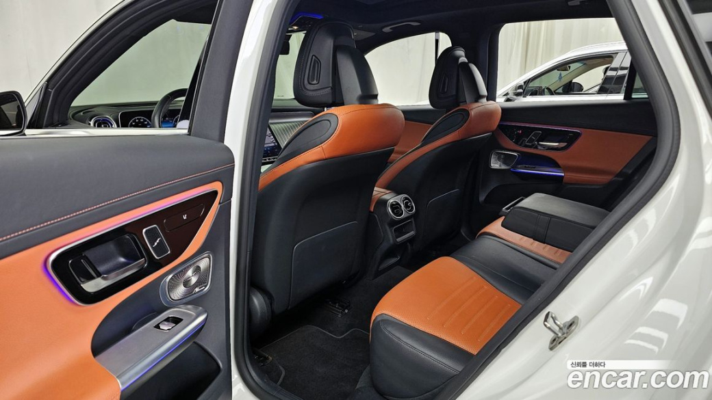 Mercedes-Benz GLC-Class GLC300 4MATIC AMG Line, 2023