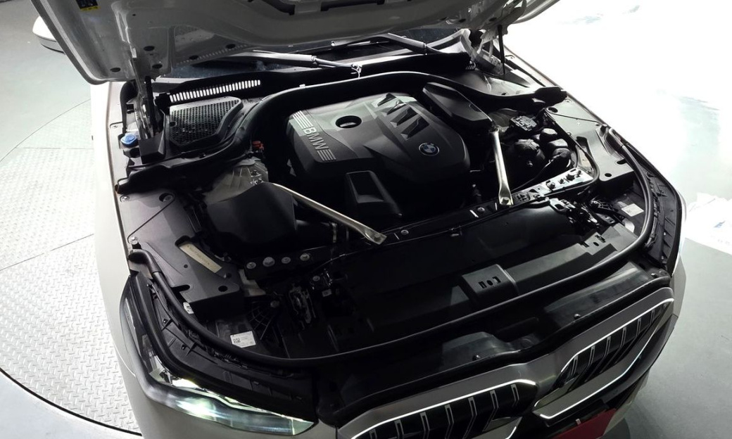 BMW 5-Series 520i M Sport, 2024