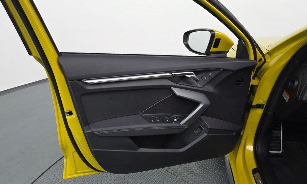 Audi A3 40 TFSI Premium, 2025
