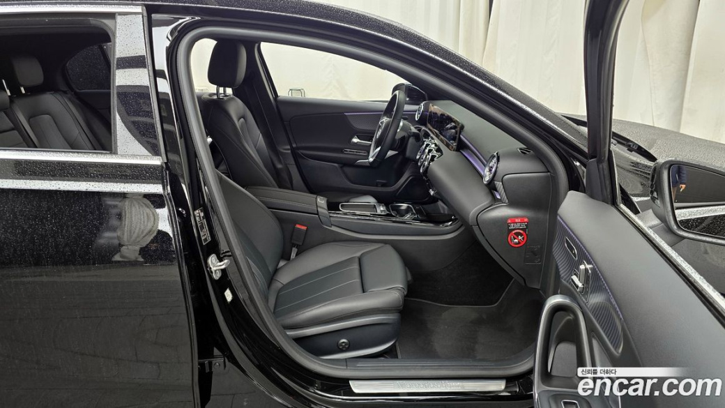 Mercedes-Benz A-Class A220 Hatchback, 2025