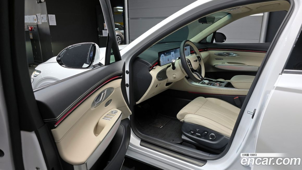 Genesis GV70 2.5T Gasoline 2WD, 2026