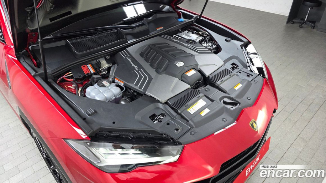 Lamborghini Urus 4.0 V8 S, 2024