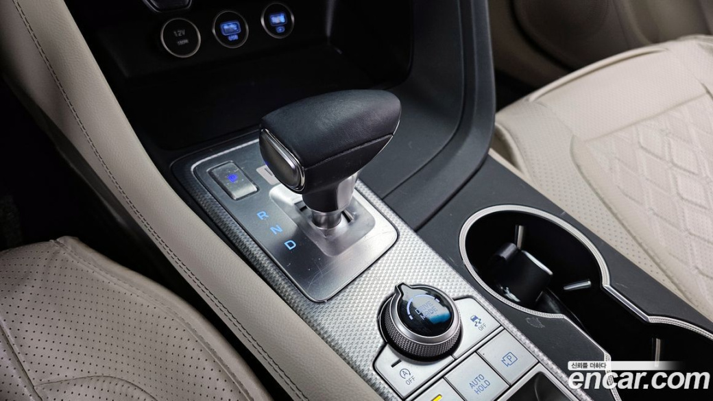 Genesis G70 Gasoline 2.0T 2WD, 2022