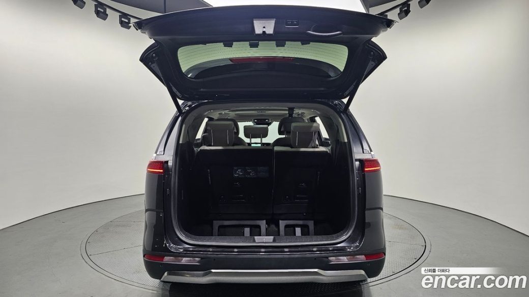 Kia Carnival 7-Seater Noblesse, 2023