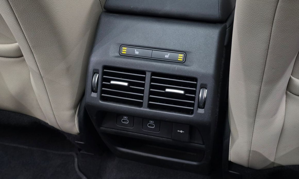 Land Rover Discovery Sport P250 S, 2024