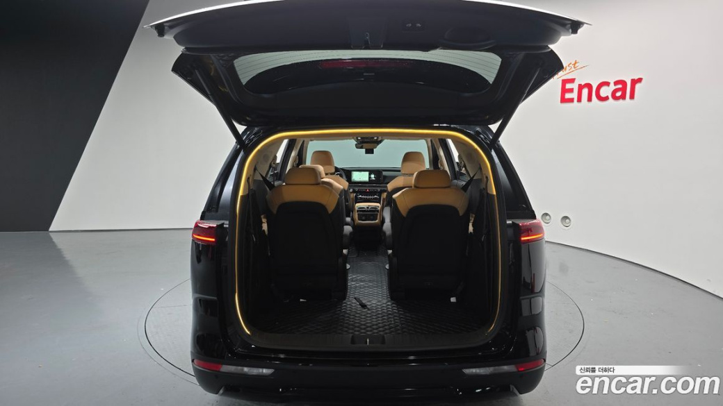 Kia Carnival 9-Seater Signature, 2022