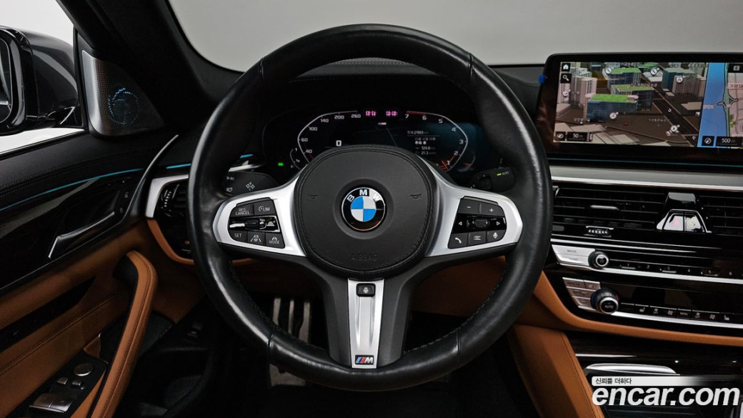 BMW 5-Series 520i M Sport, 2022
