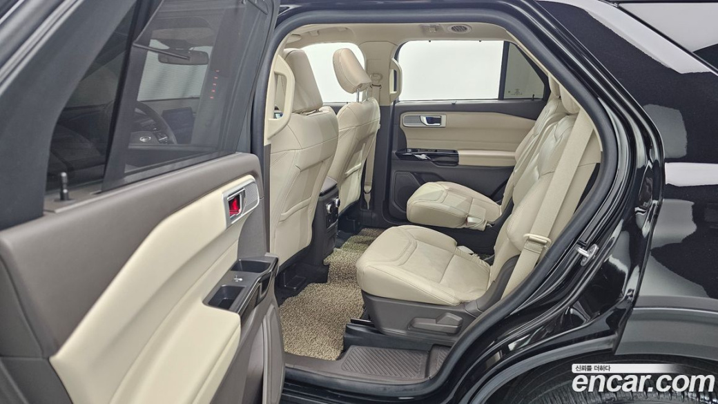 Ford Explorer 3.0 Platinum 4WD, 2022
