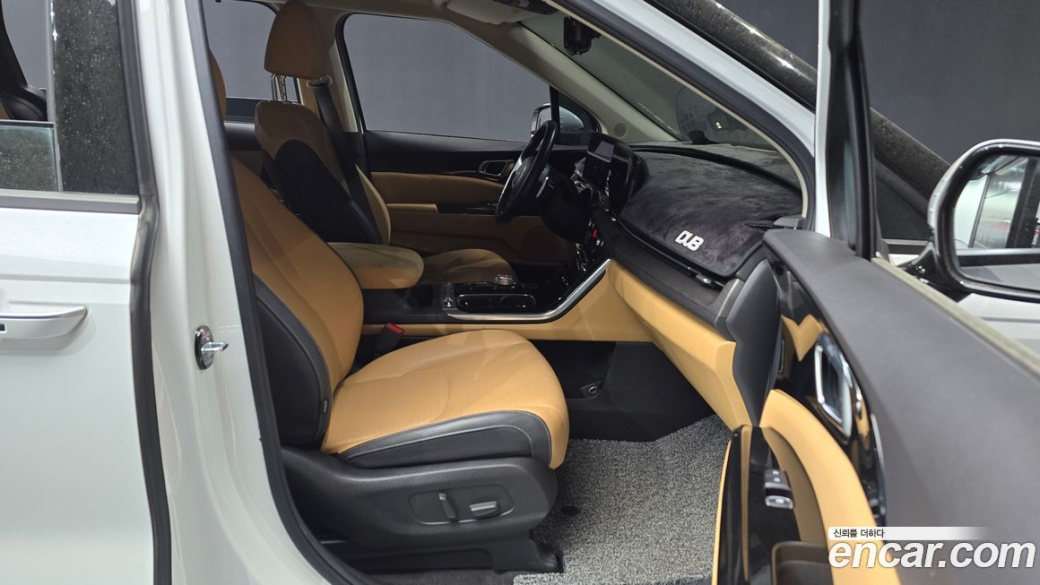 Kia Carnival 7-Seater Outdoor, 2023