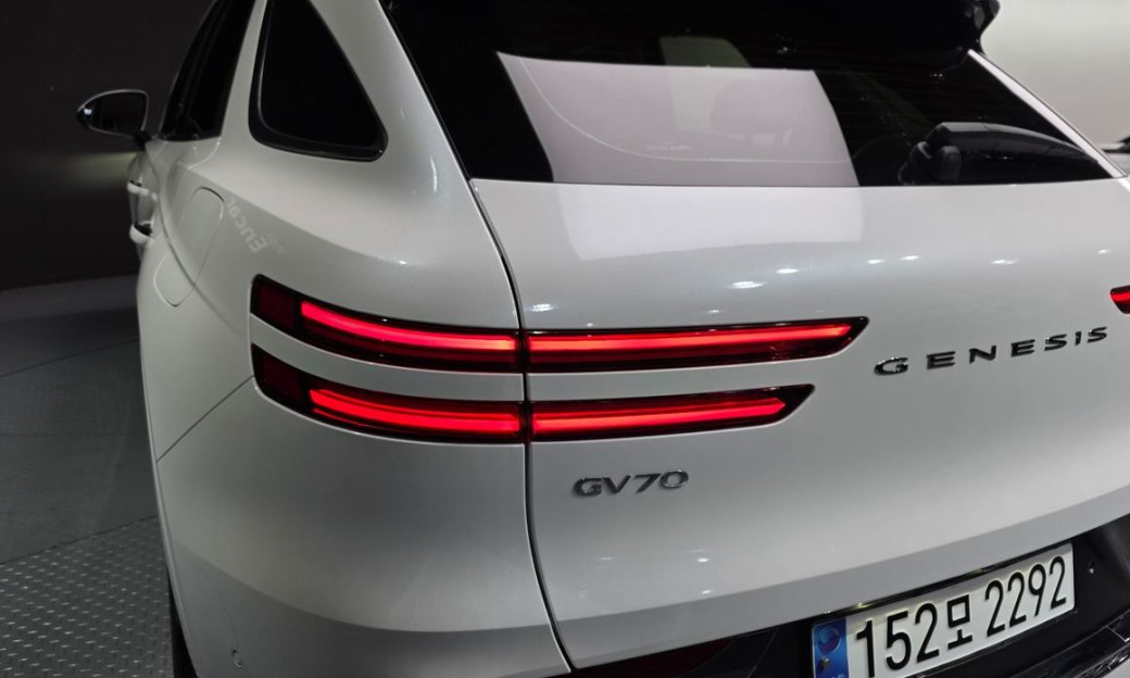Genesis GV70 2.5T Gasoline 2WD, 2025