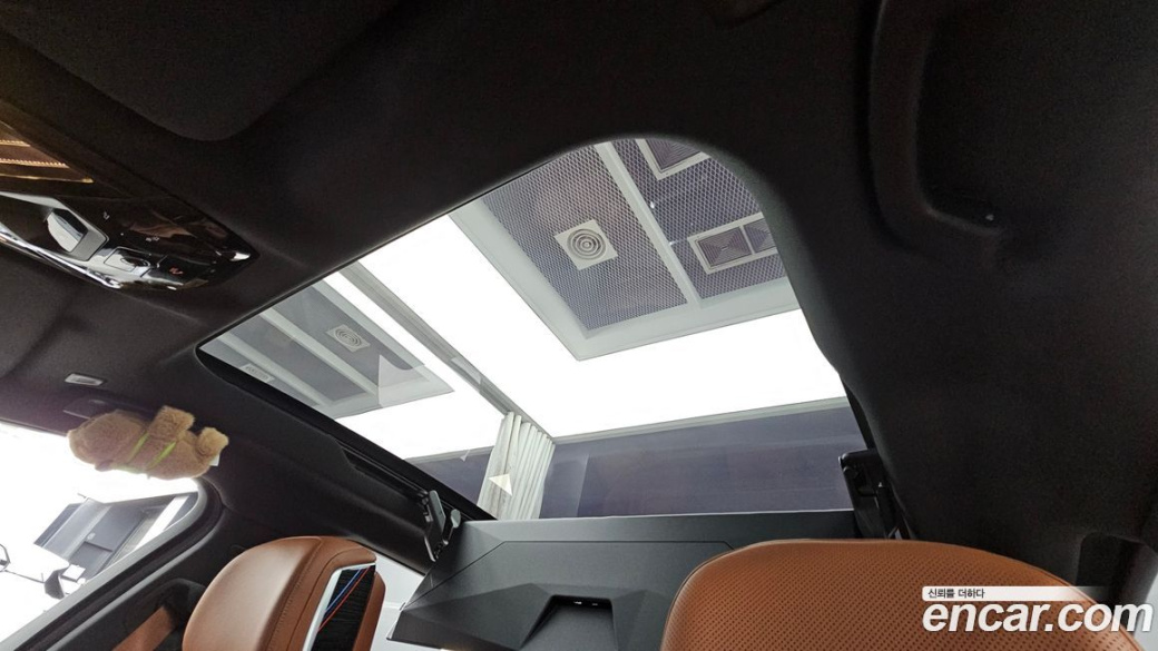 BMW 7-Series 740i xDrive M Sport, 2025