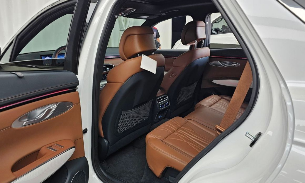Genesis GV70 2.5T Gasoline AWD, 2025