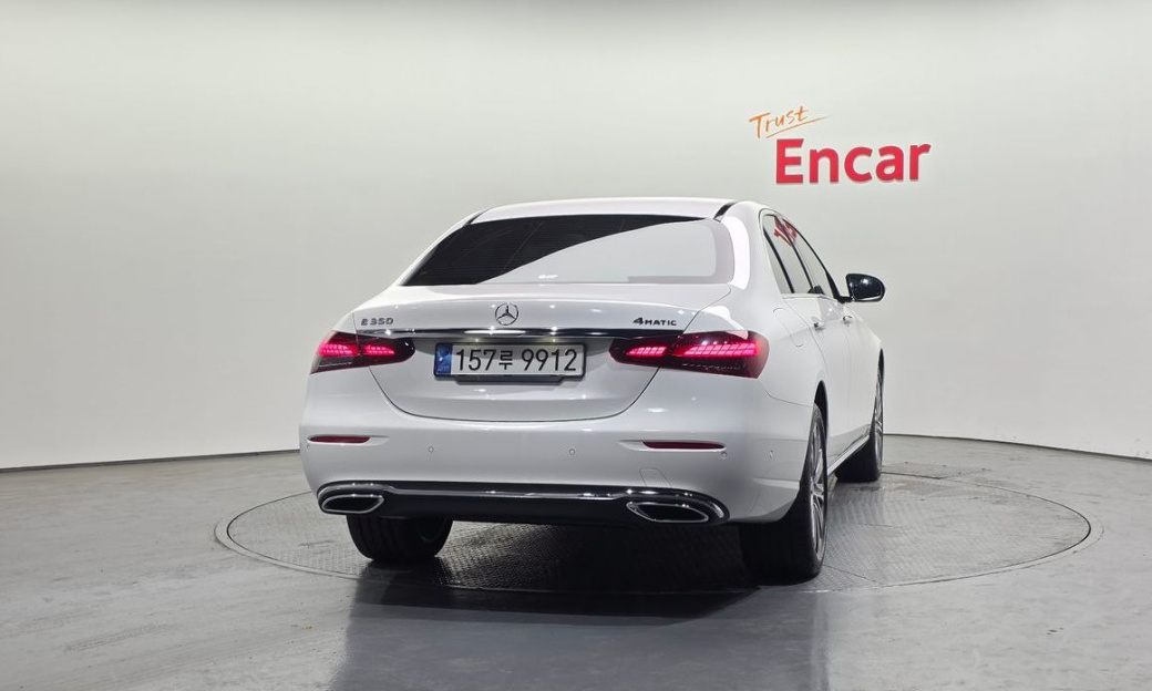 Mercedes-Benz E-Class E350 4MATIC Exclusive, 2023