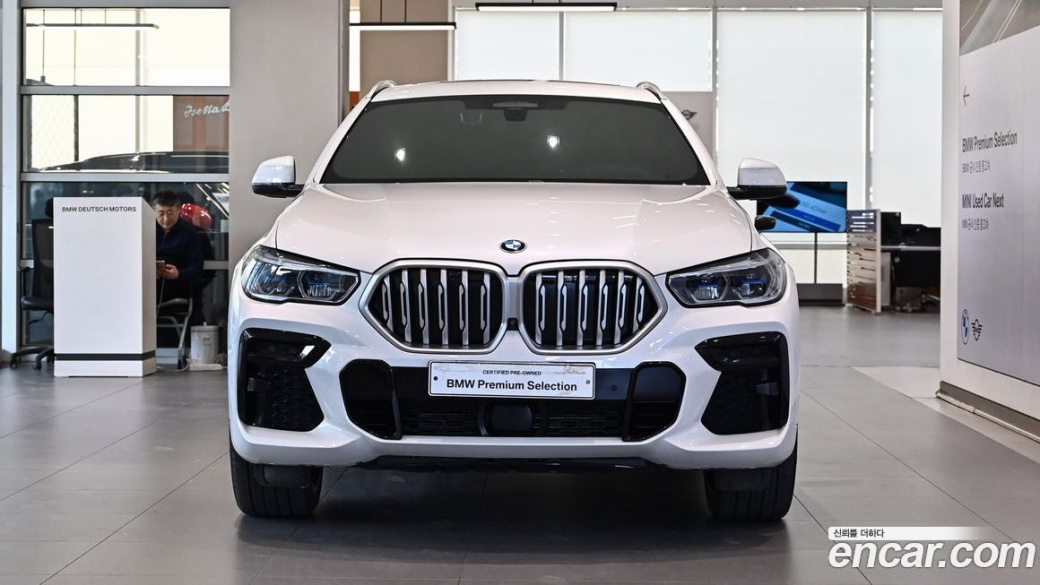 BMW X6 xDrive40i M Sport, 2022