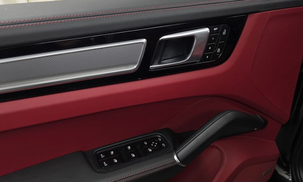 Porsche Cayenne 3.0 COUPE PLATINUM EDITION, 2023