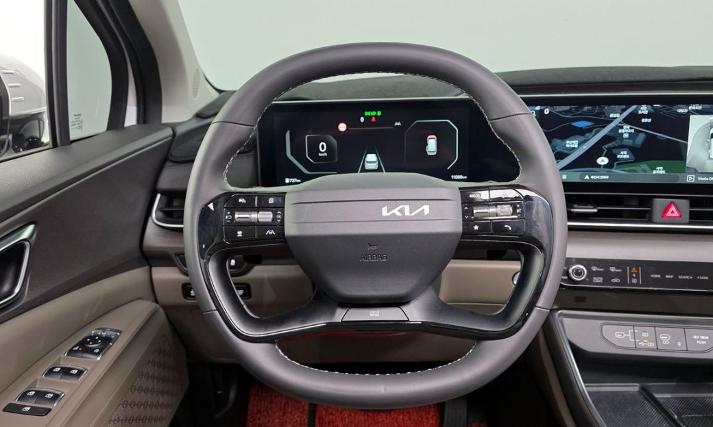 Kia Carnival 7-Seater Noblesse, 2025