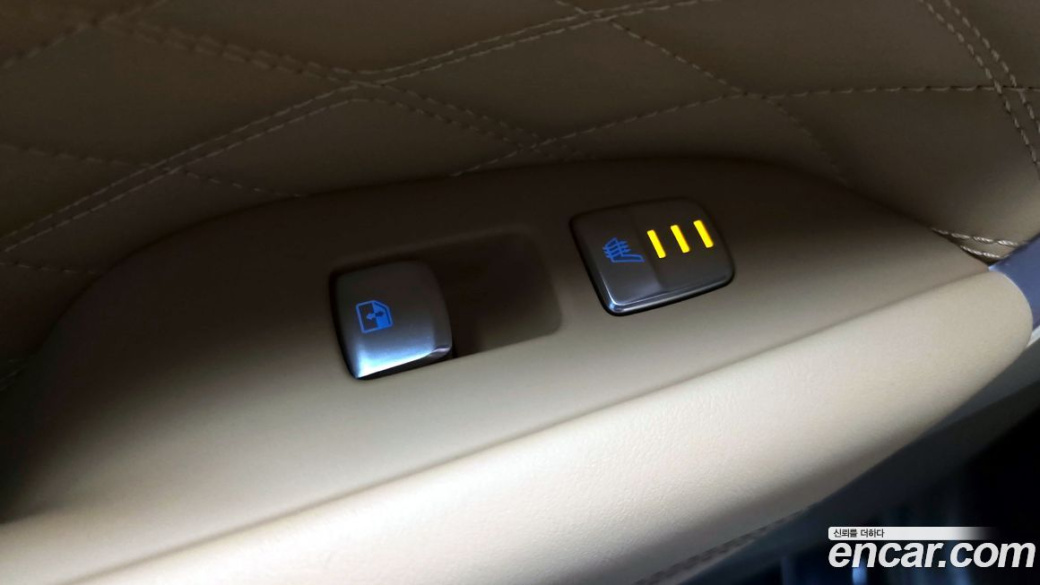 Genesis G70 Gasoline 2.5T 4WD, 2025